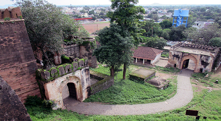 Dhar Fort History - west of Malwa in Madhya Pradesh