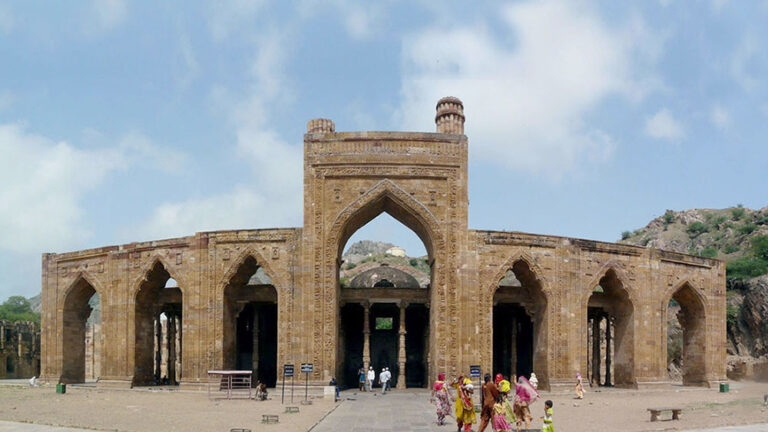 Dhai Din Ka Jhopra a Saraswati Temple ruins in Ajmer Rajasthan
