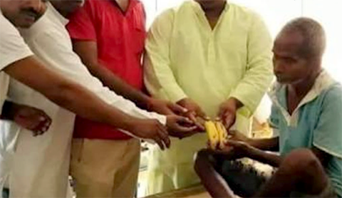 Social Service in Social Media