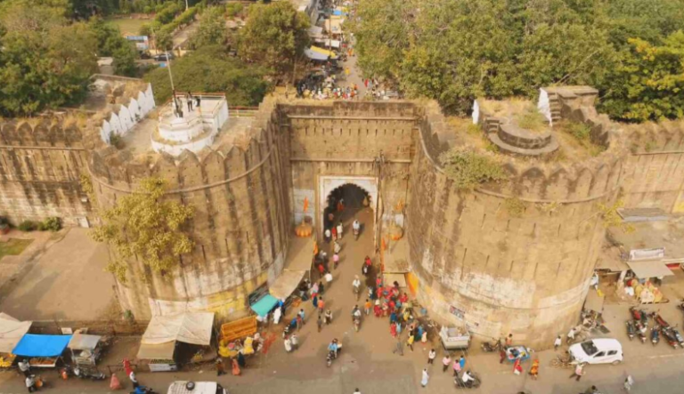 Sendhwa Fort History in Hindi