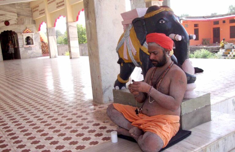 BHARTHARI CAVE HISTORY 6