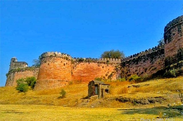 Dhar Fort History - west of Malwa in Madhya Pradesh