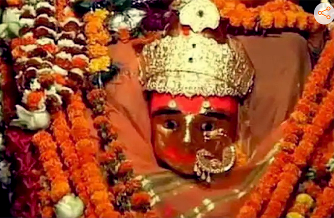 Hanuman ji in Amazing statue of female