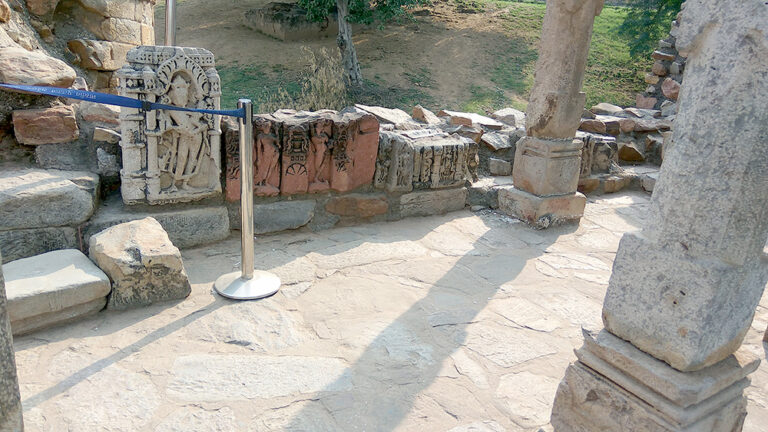 Real History of Qutub Minar