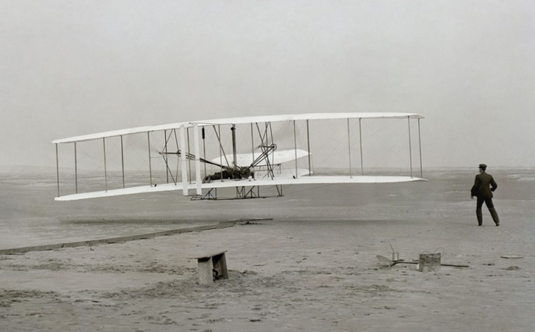 Aeroplane Invention and Indian History of Vimana