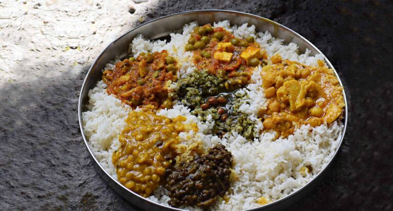 pure Vegetarian and dal chawal Diet in hindi