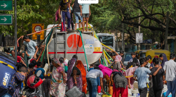 Water crisis amid high temperatures in Delhi
