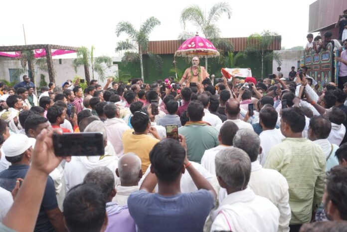 Not a single person raised their hand to call the cow an anima2