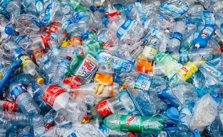 The Growing Empire of Plastic - Part One in Hindi